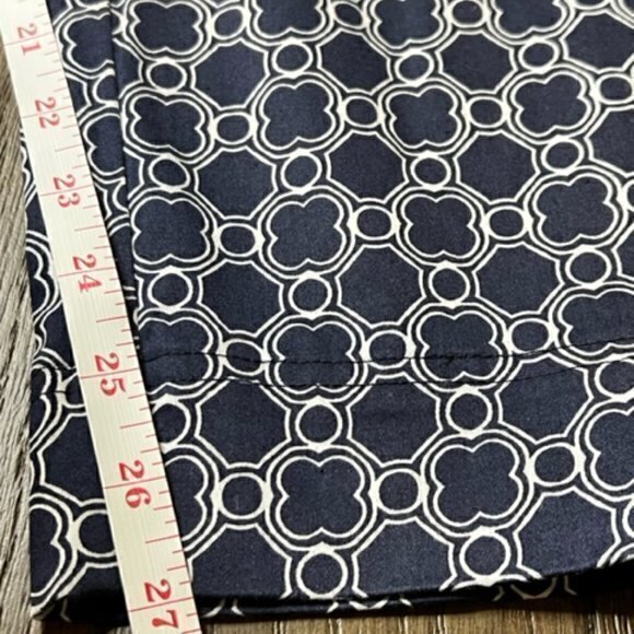 BUNDLE 3 FOR $18- Womens Pants Classic Fit Crop Blue White Straight Leg Size 6 - Picture 4 of 12